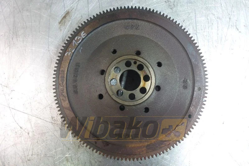 Isuzu 4HK1 70525 - Volan - İş makinaları: fotoğraf 1 Isuzu 4HK1 70525 - Volan - İş makinaları: fotoğraf 1