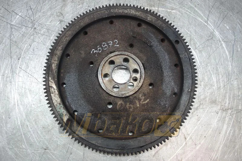 Isuzu 6BD1TLE-05 YSA439 - Volan - İş makinaları: fotoğraf 1 Isuzu 6BD1TLE-05 YSA439 - Volan - İş makinaları: fotoğraf 1