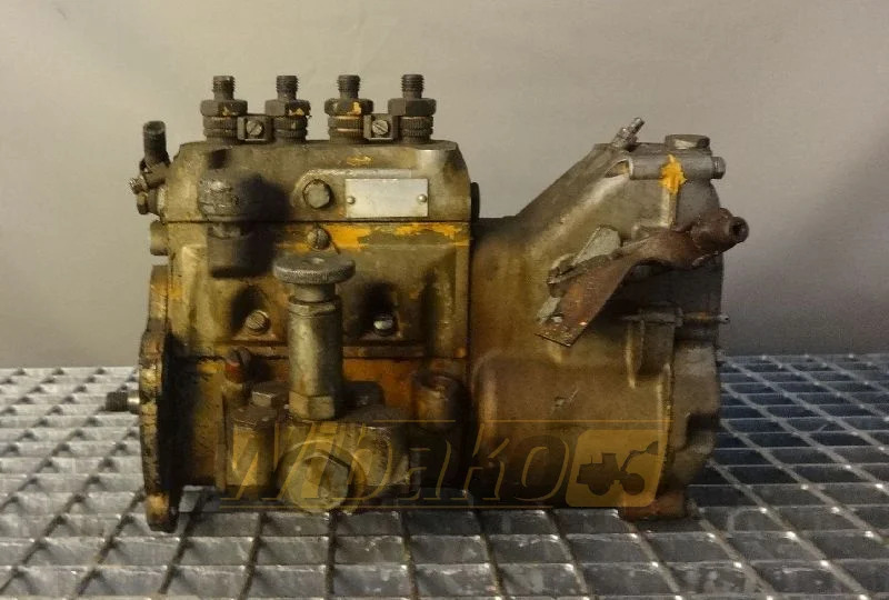 Zetor 4 CYL - Yakıt pompasi - İş makinaları: fotoğraf 1 Zetor 4 CYL - Yakıt pompasi - İş makinaları: fotoğraf 1