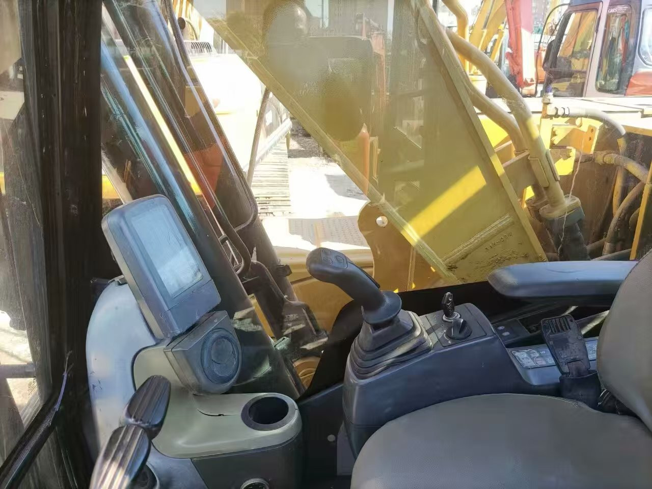 Paletli ekskavatör CATERPILLAR 315D: fotoğraf 12