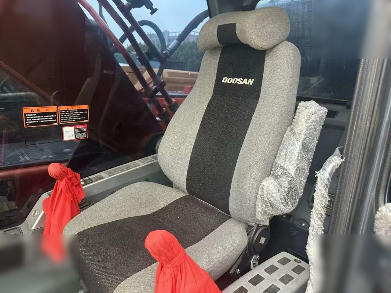 DOOSAN DX225 LC-9C - Paletli ekskavatör: fotoğraf 2 DOOSAN DX225 LC-9C - Paletli ekskavatör: fotoğraf 2
