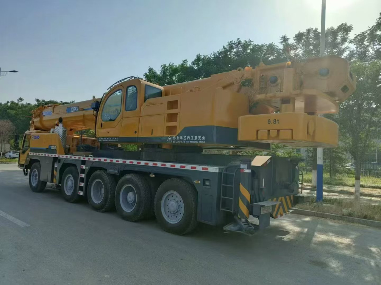 XCMG 100-ton - Mobil vinç: fotoğraf 3 XCMG 100-ton - Mobil vinç: fotoğraf 3