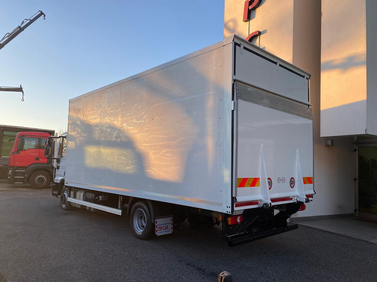 IVECO EUROCARGO 75E19 - Kapalı kasa kamyon: fotoğraf 4 IVECO EUROCARGO 75E19 - Kapalı kasa kamyon: fotoğraf 4