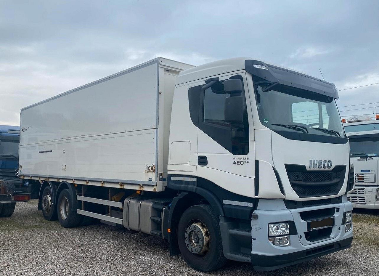 IVECO STRALIS 420 CASSONE E SPONDA EURO 6 2015 - Kapalı kasa kamyon: fotoğraf 1 IVECO STRALIS 420 CASSONE E SPONDA EURO 6 2015 - Kapalı kasa kamyon: fotoğraf 1