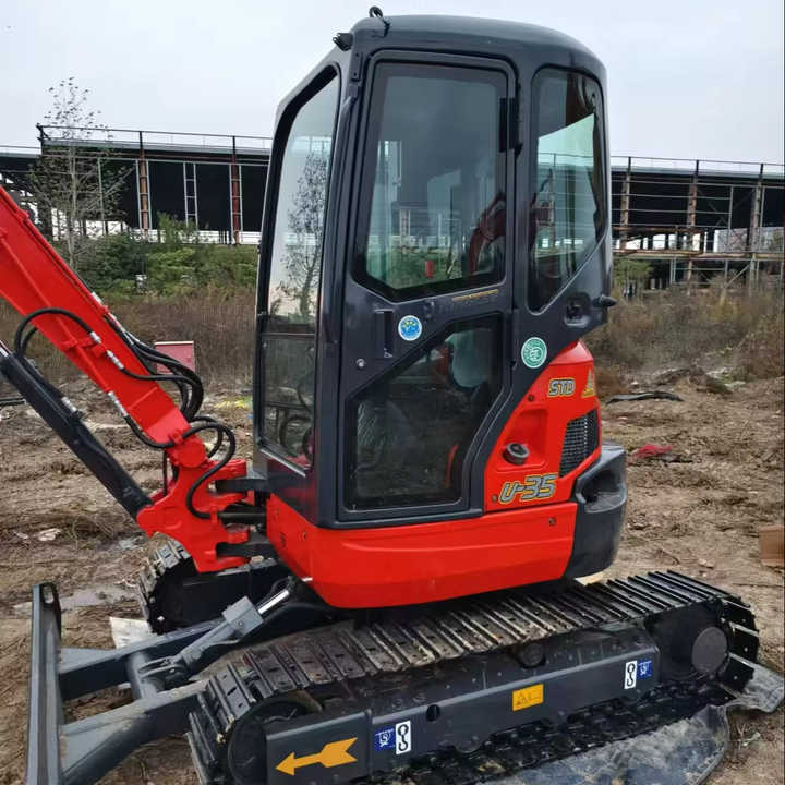 3TONS Good Quality Used Kubota U35 Hydraulic Excavator Used U25 U35 Mini Mxcavator Used Small Digger Kubota U35 - Mini ekskavatör: fotoğraf 1 3TONS Good Quality Used Kubota U35 Hydraulic Excavator Used U25 U35 Mini Mxcavator Used Small Digger Kubota U35 - Mini ekskavatör: fotoğraf 1