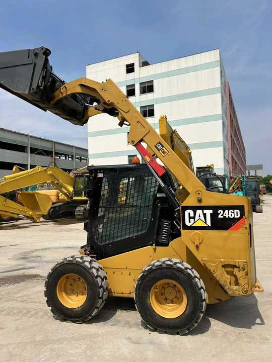 90% New Front Loader Tractor CAT 246D Skid Steer Loader / Used Cat 226B 246C 246d Mini Skid Steer Loader in Stock - Mini yükleyici: fotoğraf 5 90% New Front Loader Tractor CAT 246D Skid Steer Loader / Used Cat 226B 246C 246d Mini Skid Steer Loader in Stock - Mini yükleyici: fotoğraf 5