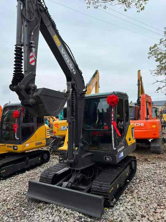 High Quality Used Volvo EC60D Excavator for Sale 6 Ton Compact Machine, Excellent Condition, Ready for Work! - Mini ekskavatör: fotoğraf 3 High Quality Used Volvo EC60D Excavator for Sale 6 Ton Compact Machine, Excellent Condition, Ready for Work! - Mini ekskavatör: fotoğraf 3