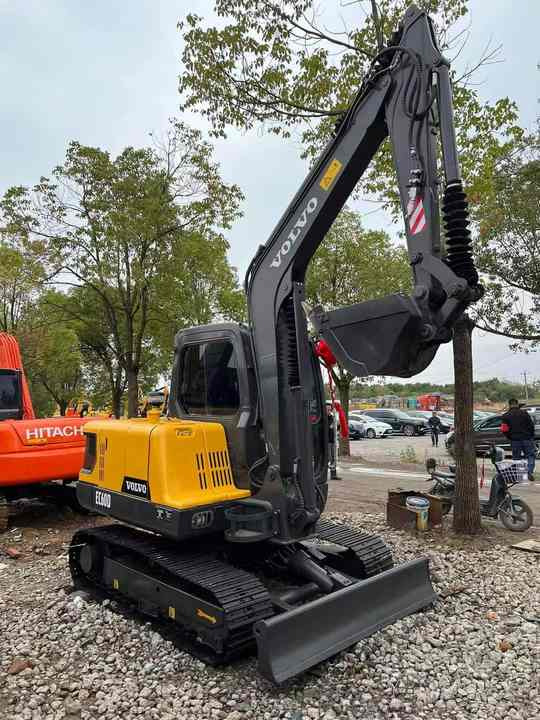 High Quality Used Volvo EC60D Excavator for Sale 6 Ton Compact Machine, Excellent Condition, Ready for Work! - Mini ekskavatör: fotoğraf 4 High Quality Used Volvo EC60D Excavator for Sale 6 Ton Compact Machine, Excellent Condition, Ready for Work! - Mini ekskavatör: fotoğraf 4