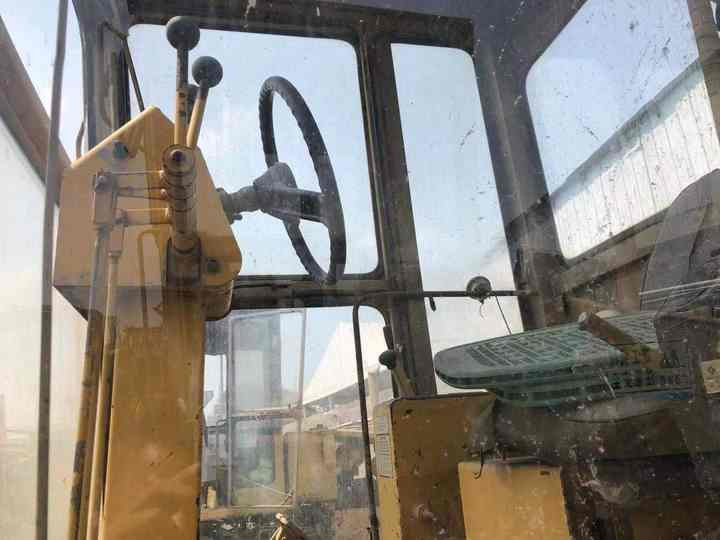 Japan Komatsu GD511 Motor Grader Cheap Price Komatsu Road Grader GD511 Good Condition in China - Greyder: fotoğraf 4 Japan Komatsu GD511 Motor Grader Cheap Price Komatsu Road Grader GD511 Good Condition in China - Greyder: fotoğraf 4