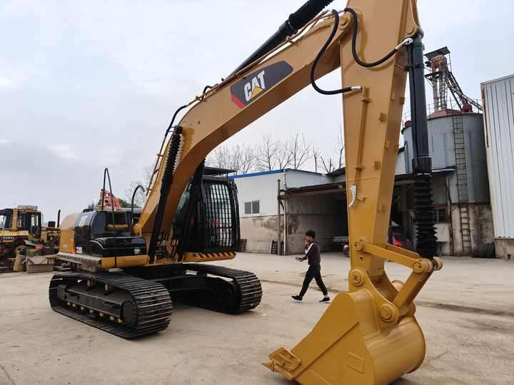 Second Hand Excavator 330D Used Low Price Caterpillar CAT 312D 315D 320D 325D in Good Condition - Paletli ekskavatör: fotoğraf 2 Second Hand Excavator 330D Used Low Price Caterpillar CAT 312D 315D 320D 325D in Good Condition - Paletli ekskavatör: fotoğraf 2