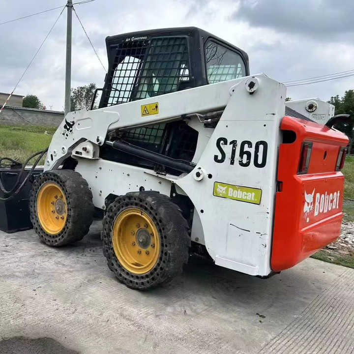 USED BOBCAT S160 Skid-steer Loader with Very Good Performance Is for Sale at a Low Price. - Mini yükleyici: fotoğraf 1 USED BOBCAT S160 Skid-steer Loader with Very Good Performance Is for Sale at a Low Price. - Mini yükleyici: fotoğraf 1