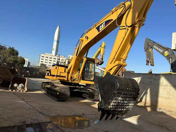 Used Digger CAT 325BL Construction Machinery Construction Digger Used CAT 325BL Cheap Excavator - Paletli ekskavatör: fotoğraf 5 Used Digger CAT 325BL Construction Machinery Construction Digger Used CAT 325BL Cheap Excavator - Paletli ekskavatör: fotoğraf 5