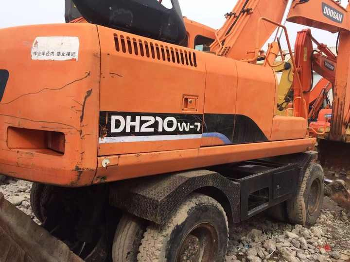 Used Digger Doosan Dh210w-7 Construction Machinery Construction Digger Used Doosan Dh210w-7 Cheap Excavator - Tekerlekli ekskavatör: fotoğraf 5 Used Digger Doosan Dh210w-7 Construction Machinery Construction Digger Used Doosan Dh210w-7 Cheap Excavator - Tekerlekli ekskavatör: fotoğraf 5