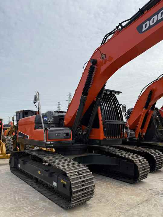 Used Doosan DX225LC-9C Hydraulic Excavator 25 Ton Doosan Dx225 Crawler Excavator with Excellent Performance Low Price for Sale - Ekskavatör: fotoğraf 4 Used Doosan DX225LC-9C Hydraulic Excavator 25 Ton Doosan Dx225 Crawler Excavator with Excellent Performance Low Price for Sale - Ekskavatör: fotoğraf 4