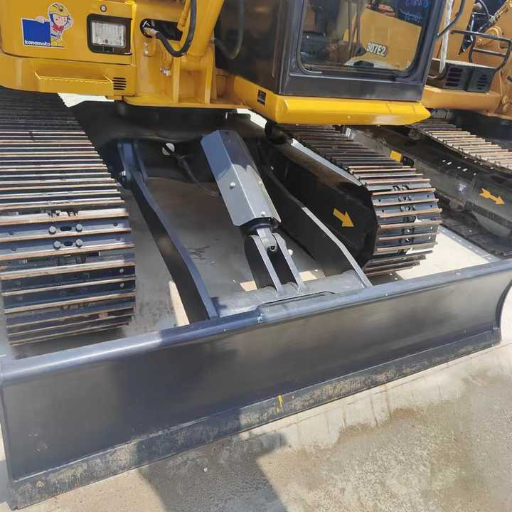 Used Excavator KOMATSU PC70-8 Construction Machinery Excavator PC70-8 PC60 PC70 Excavators for Sale at Negotiable Price - Paletli ekskavatör: fotoğraf 4 Used Excavator KOMATSU PC70-8 Construction Machinery Excavator PC70-8 PC60 PC70 Excavators for Sale at Negotiable Price - Paletli ekskavatör: fotoğraf 4