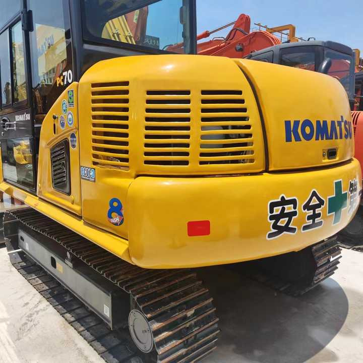 Used Excavator KOMATSU PC70-8 Construction Machinery Excavator PC70-8 PC60 PC70 Excavators for Sale at Negotiable Price - Paletli ekskavatör: fotoğraf 3 Used Excavator KOMATSU PC70-8 Construction Machinery Excavator PC70-8 PC60 PC70 Excavators for Sale at Negotiable Price - Paletli ekskavatör: fotoğraf 3