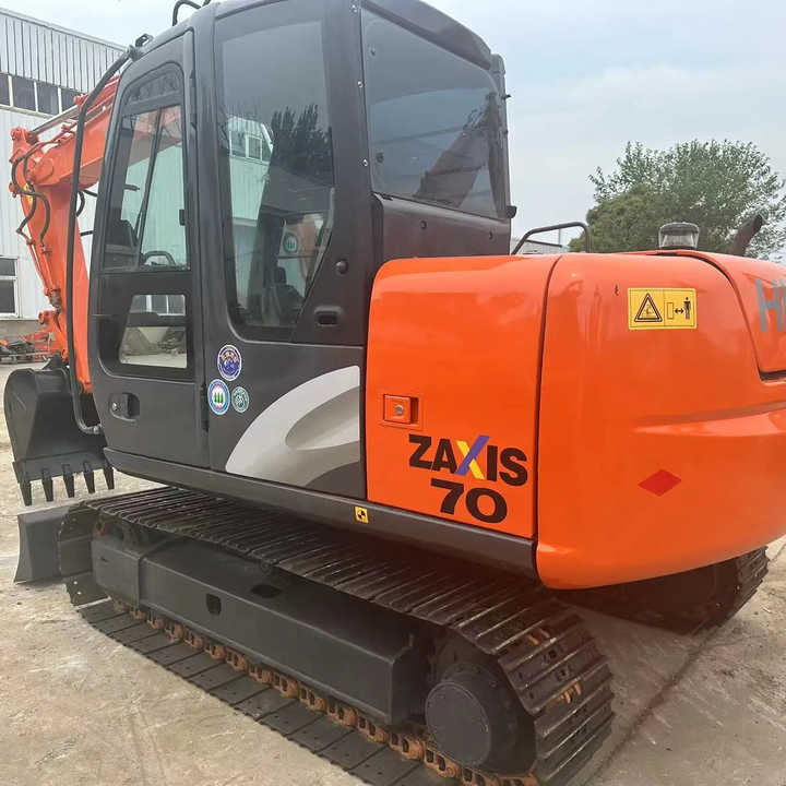 Used Hitachi Excavator ZX70 7ton Japan Import Second Hand Small Crawler ZX70 Excavator for Sale - Paletli ekskavatör: fotoğraf 1 Used Hitachi Excavator ZX70 7ton Japan Import Second Hand Small Crawler ZX70 Excavator for Sale - Paletli ekskavatör: fotoğraf 1