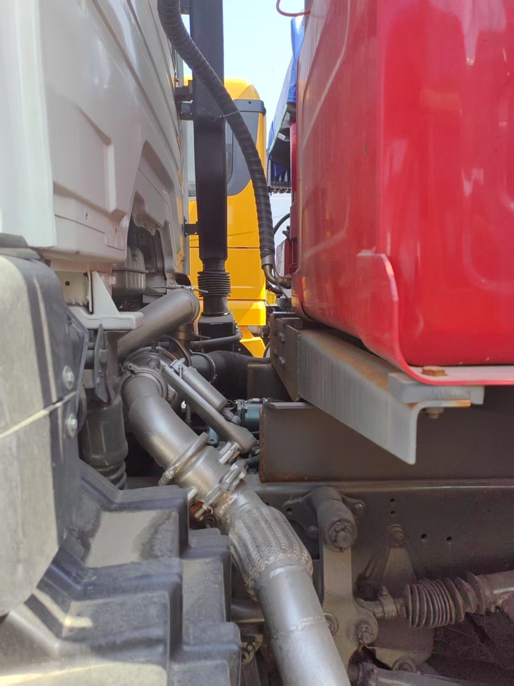 Howo HOWO 8X4 dump truck for sale - Damperli kamyon: fotoğraf 5 Howo HOWO 8X4 dump truck for sale - Damperli kamyon: fotoğraf 5