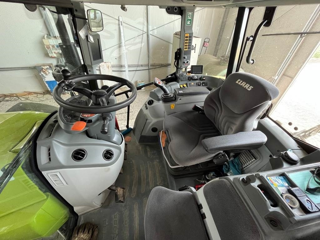 Claas Arion 440 - Traktör: fotoğraf 2 Claas Arion 440 - Traktör: fotoğraf 2