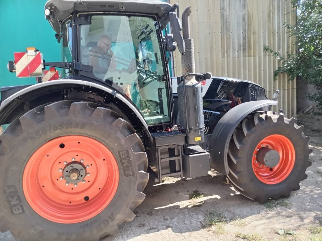 Claas Arion 660 CMATIC - Traktör: fotoğraf 2 Claas Arion 660 CMATIC - Traktör: fotoğraf 2