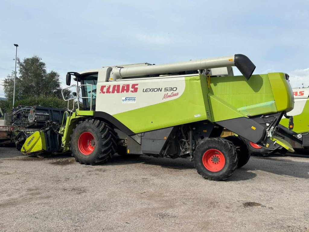 Claas Lexion 530 Montana - Biçerdöver: fotoğraf 1 Claas Lexion 530 Montana - Biçerdöver: fotoğraf 1