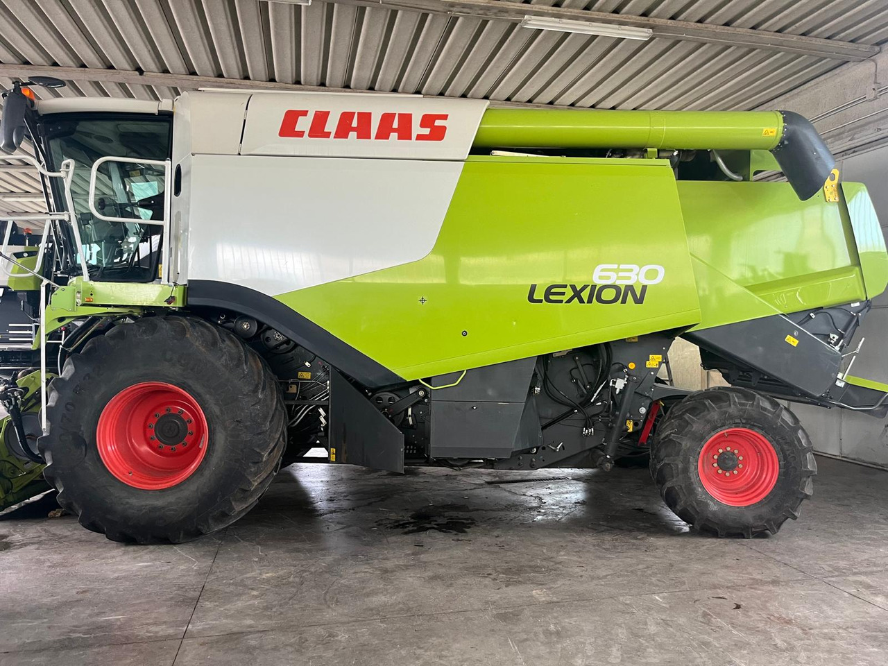 Claas Lexion 630 Montana - Biçerdöver: fotoğraf 3 Claas Lexion 630 Montana - Biçerdöver: fotoğraf 3