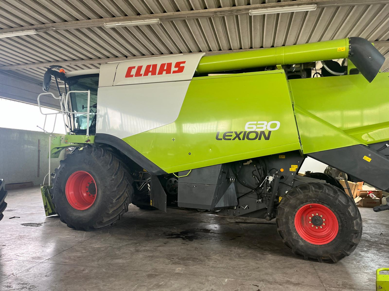 Claas Lexion 630 Montana - Biçerdöver: fotoğraf 5 Claas Lexion 630 Montana - Biçerdöver: fotoğraf 5
