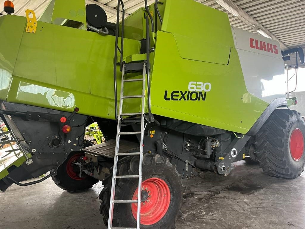 Claas Lexion 630 Montana - Biçerdöver: fotoğraf 4 Claas Lexion 630 Montana - Biçerdöver: fotoğraf 4