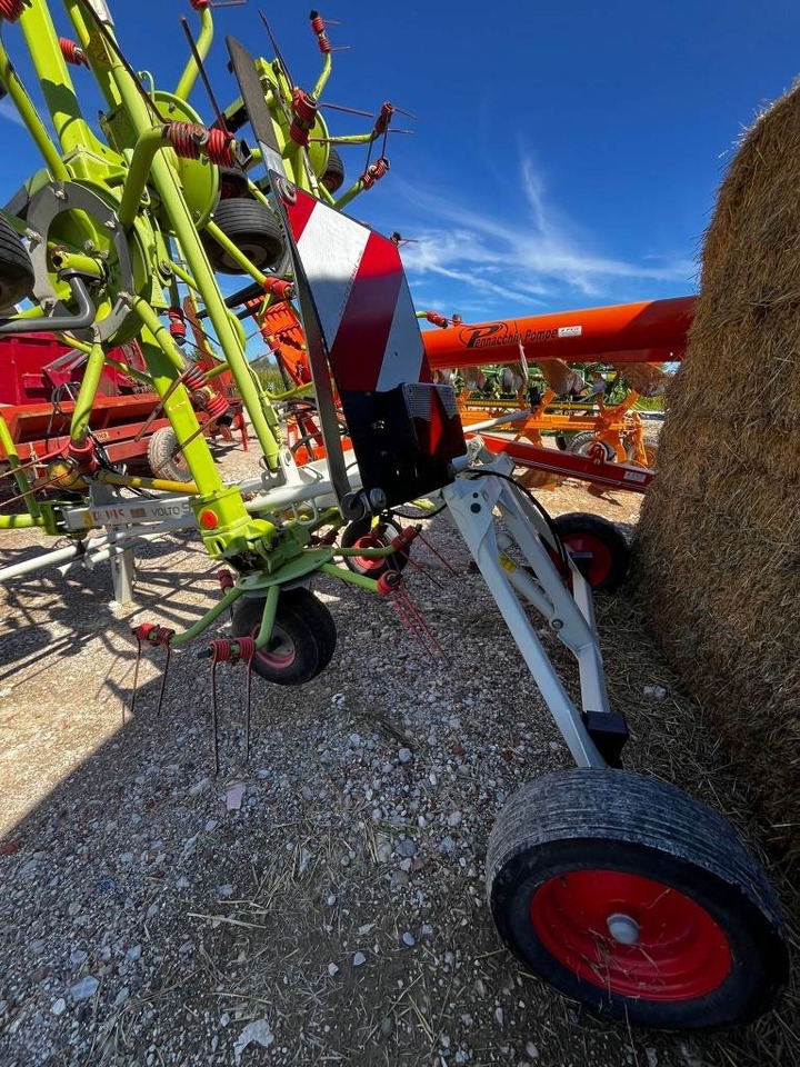 Claas Volto 900 T - Ot toplama tırmığı: fotoğraf 1 Claas Volto 900 T - Ot toplama tırmığı: fotoğraf 1