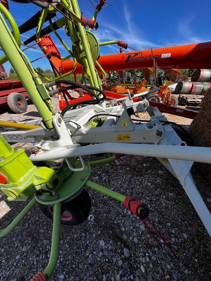 Claas Volto 900 T - Ot toplama tırmığı: fotoğraf 4 Claas Volto 900 T - Ot toplama tırmığı: fotoğraf 4