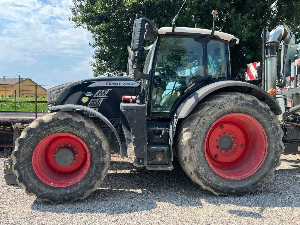 Fendt 720 - Traktör: fotoğraf 2 Fendt 720 - Traktör: fotoğraf 2