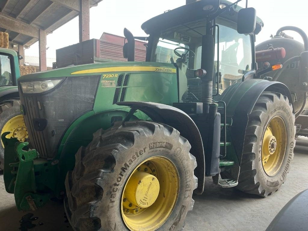 John Deere 7230 R - Traktör: fotoğraf 4 John Deere 7230 R - Traktör: fotoğraf 4