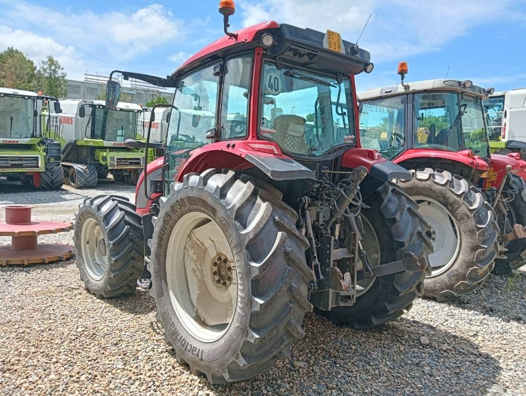 Valtra A 114 - Traktör: fotoğraf 4 Valtra A 114 - Traktör: fotoğraf 4