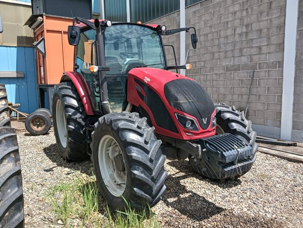 Valtra A 114 - Traktör: fotoğraf 1 Valtra A 114 - Traktör: fotoğraf 1
