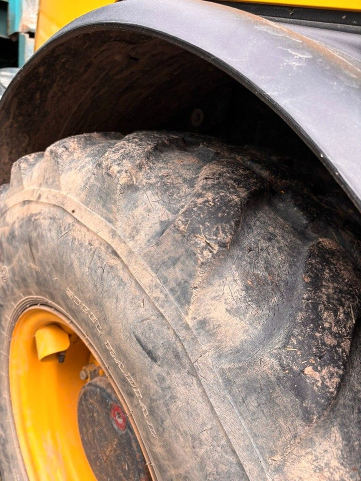 Komatsu WA70-7 - Tekerlekli yükleyici: fotoğraf 4 Komatsu WA70-7 - Tekerlekli yükleyici: fotoğraf 4