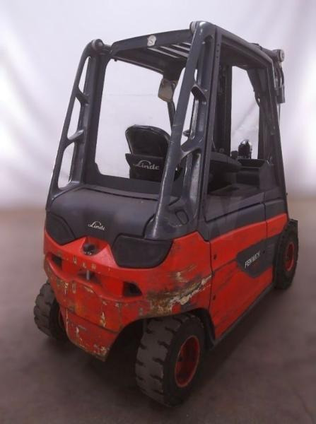 Fenwick E25 - Elektrikli forklift: fotoğraf 2 Fenwick E25 - Elektrikli forklift: fotoğraf 2