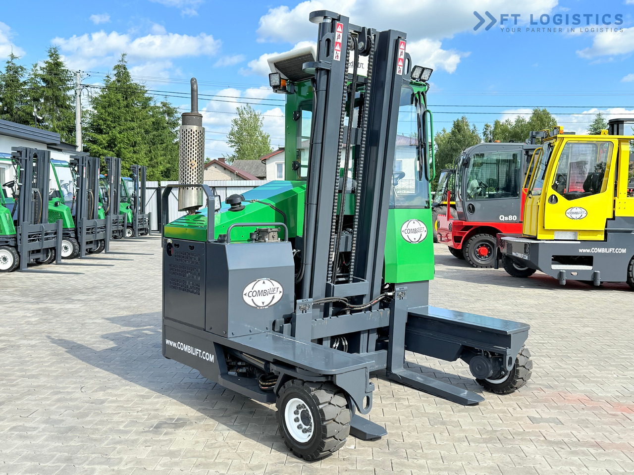 COMBILIFT C3500 / DUPLEX 4100MM / GAS / EXTENDABLE FORKS / CABIN / HEATING + AIR CONDITIONING / LIKE NEW - 4 yönlü reach truck: fotoğraf 5 COMBILIFT C3500 / DUPLEX 4100MM / GAS / EXTENDABLE FORKS / CABIN / HEATING + AIR CONDITIONING / LIKE NEW - 4 yönlü reach truck: fotoğraf 5
