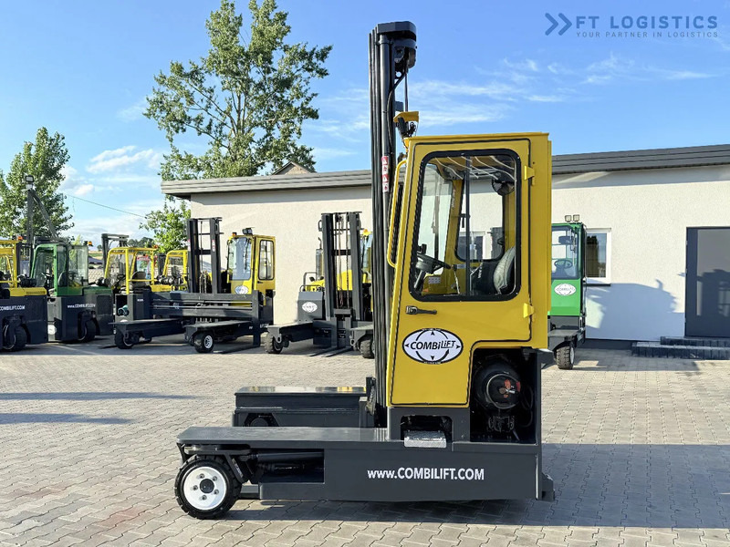 Combilift C3000 / GAS / TRIPLEX – 7500MM / SIDESHIFT / FORK POSITIONER / FREE LIFT / FULL HEATED CABIN / ONLY 7868 HOURS / CONDITION – LIK - 4 yönlü reach truck: fotoğraf 2 Combilift C3000 / GAS / TRIPLEX – 7500MM / SIDESHIFT / FORK POSITIONER / FREE LIFT / FULL HEATED CABIN / ONLY 7868 HOURS / CONDITION – LIK - 4 yönlü reach truck: fotoğraf 2