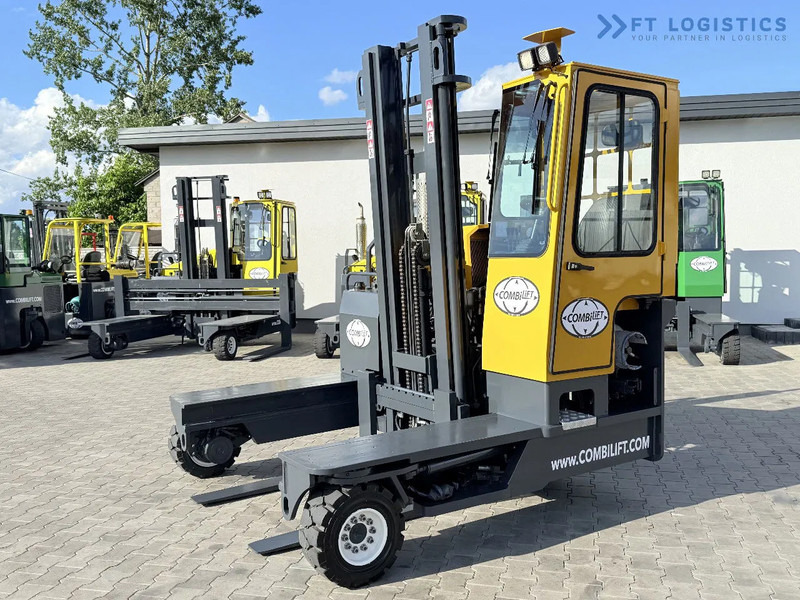 Combilift C4000 / GAS / DUPLEX – 4100MM / SIDESHIFT / FREE LIFT / FULL HEATED CABIN / ONLY 4223 HOURS / CONDITION – LIKE NEW! C4000 / GAS - 4 yönlü reach truck: fotoğraf 2 Combilift C4000 / GAS / DUPLEX – 4100MM / SIDESHIFT / FREE LIFT / FULL HEATED CABIN / ONLY 4223 HOURS / CONDITION – LIKE NEW! C4000 / GAS - 4 yönlü reach truck: fotoğraf 2