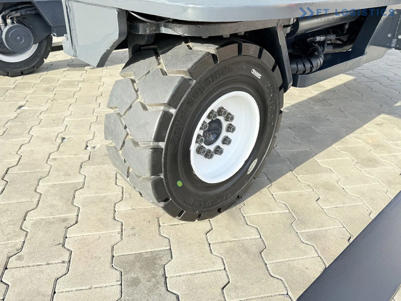 Combilift C5000XL / DIESEL / DUPLEX - 4000MM / WIDE FORK POSITIONER 3350MM / FULL HEATED CABIN / ONLY 6453H / CONDITION - LIKE NEW! C5000X - 4 yönlü reach truck: fotoğraf 5 Combilift C5000XL / DIESEL / DUPLEX - 4000MM / WIDE FORK POSITIONER 3350MM / FULL HEATED CABIN / ONLY 6453H / CONDITION - LIKE NEW! C5000X - 4 yönlü reach truck: fotoğraf 5