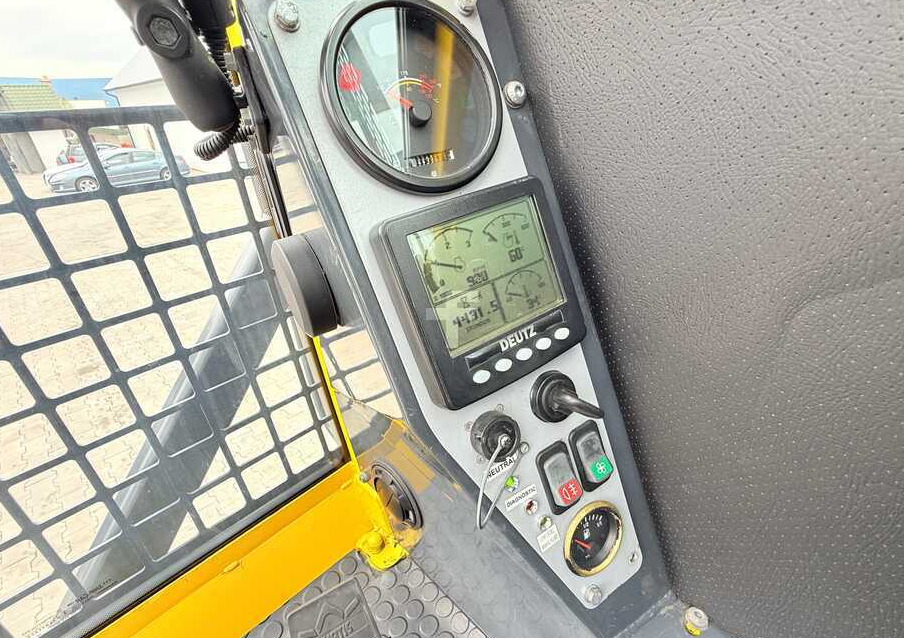 Combilift C6000FSL / DIESEL / DUPLEX – 4100MM / 1400MM FORKS / SIDeloADER / 6000KG LIFTING CAPACITY / FREE LIFT / DEUTZ ENGINE / EXCELLENT CONDITION finansal kiralama Combilift C6000FSL / DIESEL / DUPLEX – 4100MM / 1400MM FORKS / SIDeloADER / 6000KG LIFTING CAPACITY / FREE LIFT / DEUTZ ENGINE / EXCELLENT CONDITION: fotoğraf 21