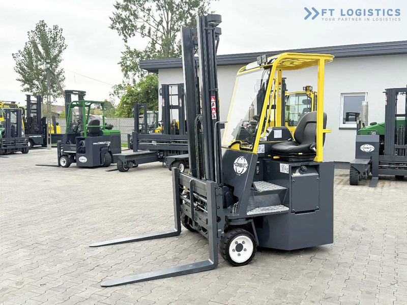 Combilift CB2500 / DUPLEX / 4100MM / DIESEL / FREE LIFT / FORK POSITIONER / SIDE SHIFT / LIKE NEW / Wide range of four-way and side loader - 4 yönlü reach truck: fotoğraf 2 Combilift CB2500 / DUPLEX / 4100MM / DIESEL / FREE LIFT / FORK POSITIONER / SIDE SHIFT / LIKE NEW / Wide range of four-way and side loader - 4 yönlü reach truck: fotoğraf 2