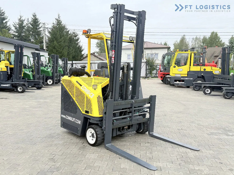 Combilift CB2500 / DUPLEX / 4100MM / DIESEL / FREE LIFT / FORK POSITIONER / SIDE SHIFT / LIKE NEW / Wide range of four-way and side loader - 4 yönlü reach truck: fotoğraf 4 Combilift CB2500 / DUPLEX / 4100MM / DIESEL / FREE LIFT / FORK POSITIONER / SIDE SHIFT / LIKE NEW / Wide range of four-way and side loader - 4 yönlü reach truck: fotoğraf 4