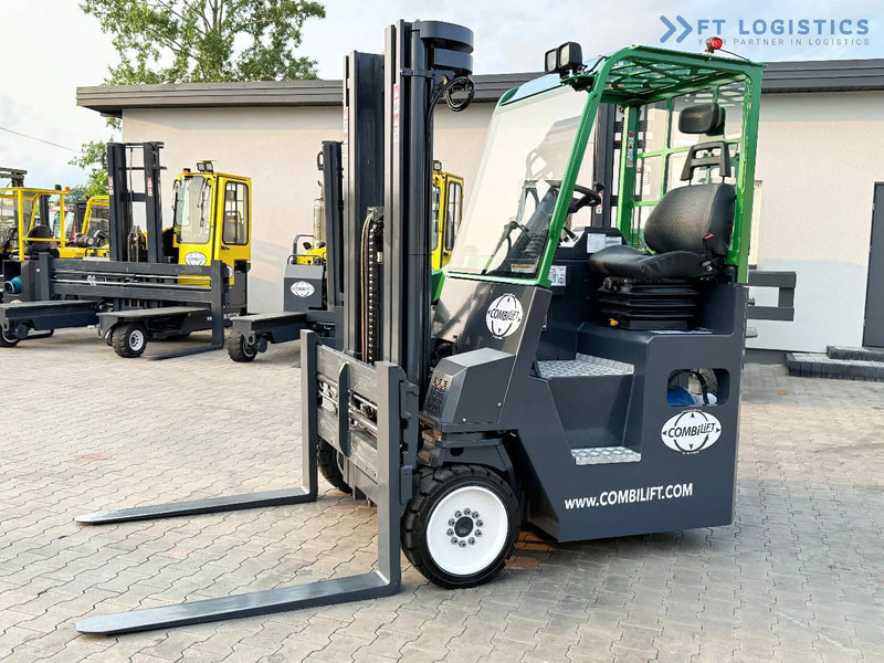 Combilift COMBILIFT C4000CB – TRIPLEX 5200mm – Year 2017 – LPG – FREE LIFT – SIDESHIFT – FORK POSITIONER – CONDITION 5/5 COMBILIFT C4000CB - 4 yönlü reach truck: fotoğraf 2 Combilift COMBILIFT C4000CB – TRIPLEX 5200mm – Year 2017 – LPG – FREE LIFT – SIDESHIFT – FORK POSITIONER – CONDITION 5/5 COMBILIFT C4000CB - 4 yönlü reach truck: fotoğraf 2