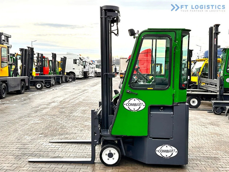 Combilift Combilift C3000CB - DUPLEX 4000mm - Year 2015 - / CABIN - HEATING / ONLY 6546 MTH / EXCELLENT CONDITION / LIKE NEW! Combilift C3 - 4 yönlü reach truck: fotoğraf 4 Combilift Combilift C3000CB - DUPLEX 4000mm - Year 2015 - / CABIN - HEATING / ONLY 6546 MTH / EXCELLENT CONDITION / LIKE NEW! Combilift C3 - 4 yönlü reach truck: fotoğraf 4
