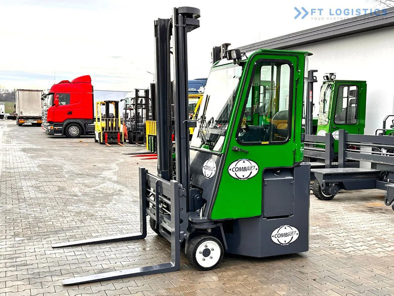 Combilift Combilift C3000CB - DUPLEX 4000mm - Year 2015 - / CABIN - HEATING / ONLY 6546 MTH / EXCELLENT CONDITION / LIKE NEW! Combilift C3 - 4 yönlü reach truck: fotoğraf 3 Combilift Combilift C3000CB - DUPLEX 4000mm - Year 2015 - / CABIN - HEATING / ONLY 6546 MTH / EXCELLENT CONDITION / LIKE NEW! Combilift C3 - 4 yönlü reach truck: fotoğraf 3