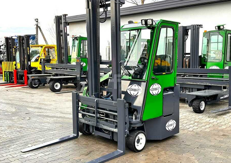 Combilift Combilift C3000CB - DUPLEX 4000mm - Year 2015 - / CABIN - HEATING / ONLY 6546 MTH / EXCELLENT CONDITION / LIKE NEW! - 4 yönlü reach truck: fotoğraf 2 Combilift Combilift C3000CB - DUPLEX 4000mm - Year 2015 - / CABIN - HEATING / ONLY 6546 MTH / EXCELLENT CONDITION / LIKE NEW! - 4 yönlü reach truck: fotoğraf 2