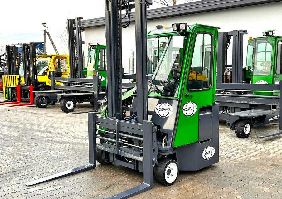 Combilift Combilift C3000CB - DUPLEX 4000mm - Year 2015 - / CABIN - HEATING / ONLY 6546 MTH / EXCELLENT CONDITION / LIKE NEW! - 4 yönlü reach truck: fotoğraf 1 Combilift Combilift C3000CB - DUPLEX 4000mm - Year 2015 - / CABIN - HEATING / ONLY 6546 MTH / EXCELLENT CONDITION / LIKE NEW! - 4 yönlü reach truck: fotoğraf 1
