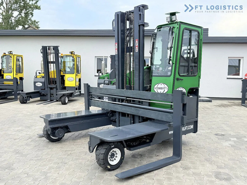 Combilift Combilift C4500 / DIESEL / DUPLEX 4000MM / WIDE FORK POSITIONER / HEATING / FULL CABIN / PERFECT CONDITION / Wide range of four- - 4 yönlü reach truck: fotoğraf 2 Combilift Combilift C4500 / DIESEL / DUPLEX 4000MM / WIDE FORK POSITIONER / HEATING / FULL CABIN / PERFECT CONDITION / Wide range of four- - 4 yönlü reach truck: fotoğraf 2