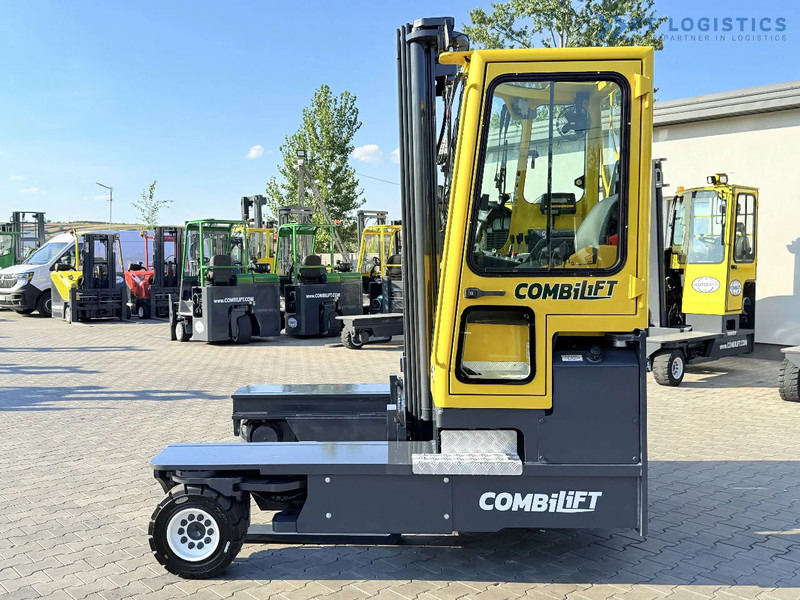 Combilift Combilift C5000 / DIESEL / TRIPLEX 6000MM / FREE LIFT / FORK POSITIONER / BUILT-IN SCALE / HEATING / FULL CABIN / PERFECT CONDIT - 4 yönlü reach truck: fotoğraf 4 Combilift Combilift C5000 / DIESEL / TRIPLEX 6000MM / FREE LIFT / FORK POSITIONER / BUILT-IN SCALE / HEATING / FULL CABIN / PERFECT CONDIT - 4 yönlü reach truck: fotoğraf 4